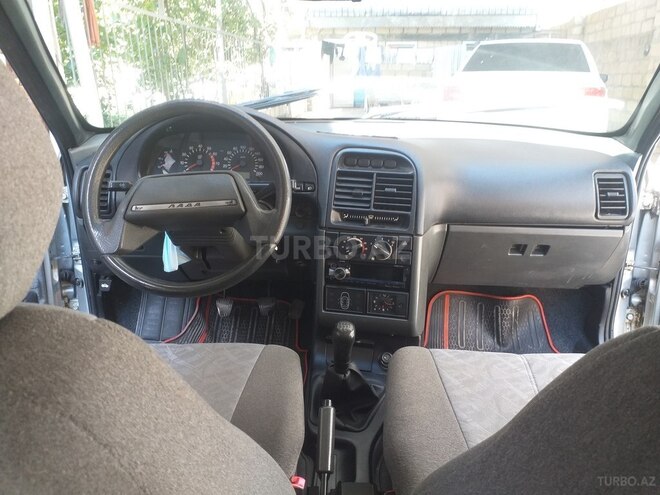 LADA (VAZ) 2112 2004, 142,000 km - 1.6 л - Yevlax