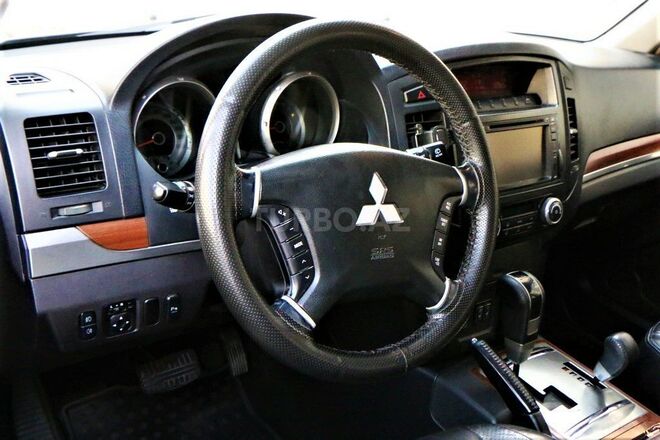 Mitsubishi Pajero 2007, 245,468 km - 3.0 l - Bakı