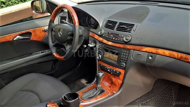 Mercedes E 220 2008, 180,000 km - 2.2 l - Bakı