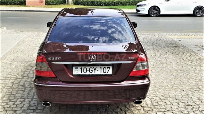 Mercedes E 220 2008, 180,000 km - 2.2 l - Bakı