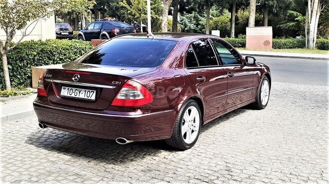 Mercedes E 220 2008, 180,000 km - 2.2 l - Bakı