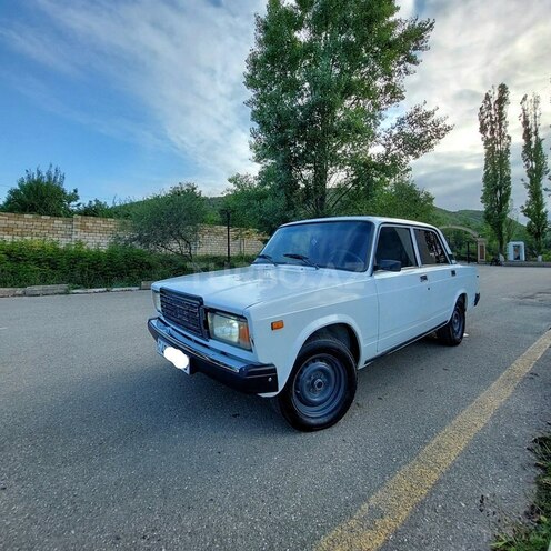 LADA (VAZ) 2107 2002, 220,000 km - 1.6 l - Quba