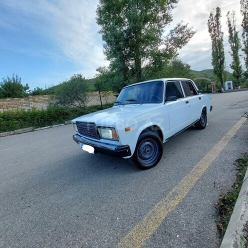 LADA (VAZ) 2107 2002, 220,000 km - 1.6 l - Quba