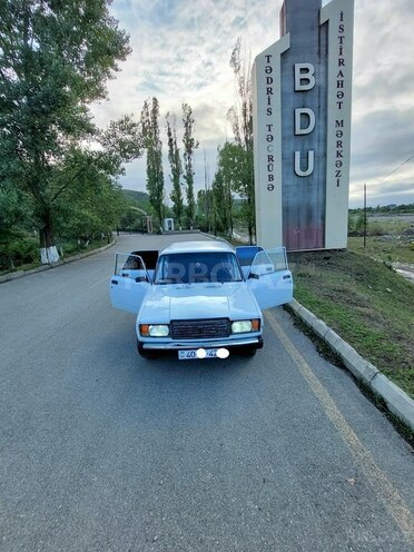 LADA (VAZ) 2107 2002, 220,000 km - 1.6 l - Quba