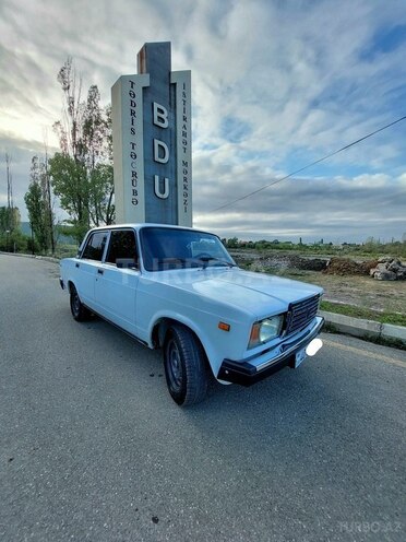 LADA (VAZ) 2107 2002, 220,000 km - 1.6 l - Quba
