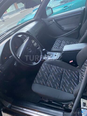 Mercedes C 220 1999, 490,000 km - 2.2 l - Bakı
