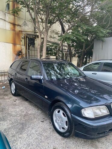 Mercedes C 220 1999, 490,000 km - 2.2 l - Bakı