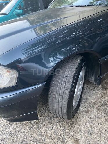 Mercedes C 220 1999, 490,000 km - 2.2 l - Bakı