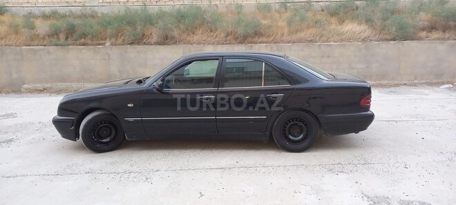 Mercedes E 220 1996, 455,000 km - 2.2 l - Bakı