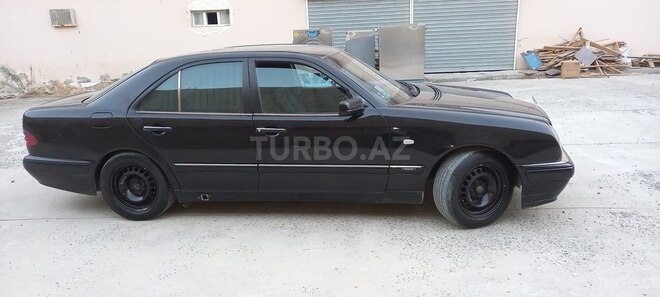 Mercedes E 220 1996, 455,000 km - 2.2 l - Bakı