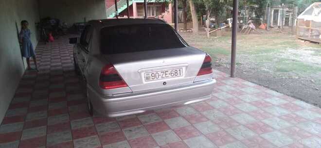 Mercedes C 180 1999, 265,000 km - 1.8 л - Lənkəran