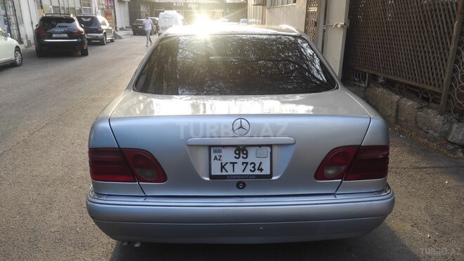 Mercedes E 250 1996, 352,800 km - 2.5 l - Bakı