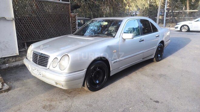 Mercedes E 250 1996, 352,800 km - 2.5 l - Bakı