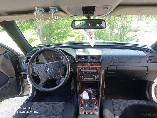 Mercedes C 200 1999, 282,000 km - 2.0 l - Ağcabədi
