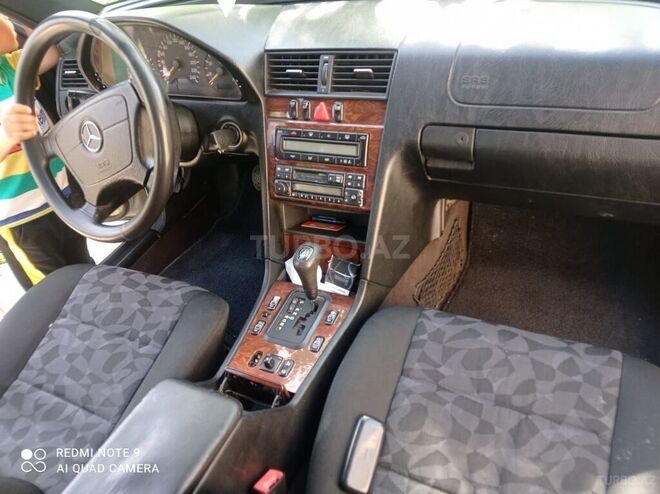 Mercedes C 200 1999, 282,000 km - 2.0 l - Ağcabədi