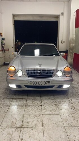 Mercedes E 320 2000, 300,000 km - 3.2 l - Bakı