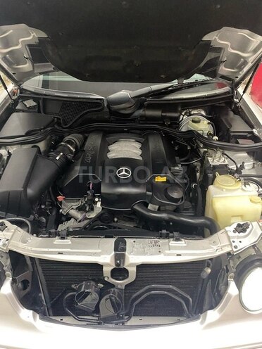 Mercedes E 320 2000, 300,000 km - 3.2 l - Bakı