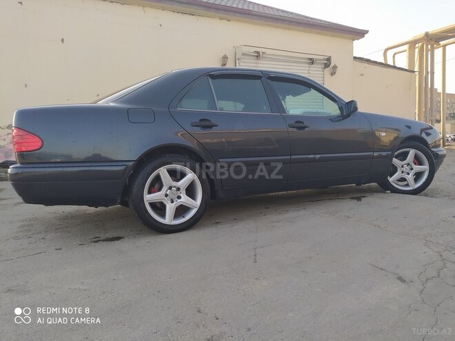 Mercedes E 230 1996, 349,000 km - 2.3 l - Bakı