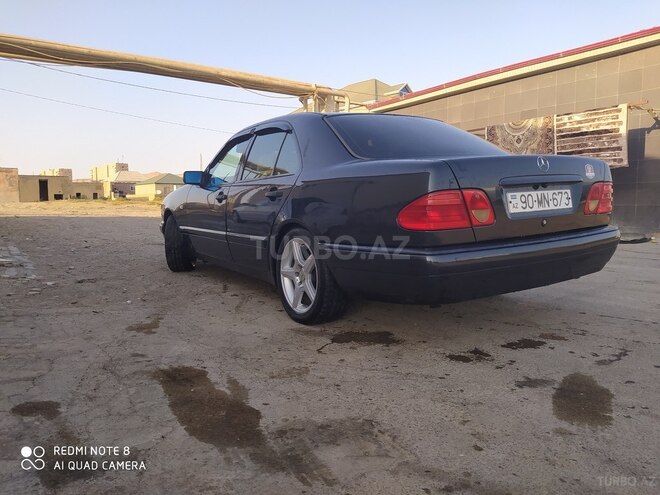 Mercedes E 230 1996, 349,000 km - 2.3 l - Bakı