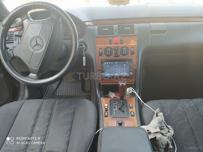Mercedes E 230 1996, 349,000 km - 2.3 l - Bakı