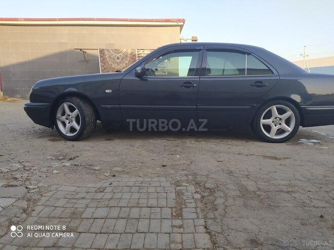 Mercedes E 230 1996, 349,000 km - 2.3 l - Bakı