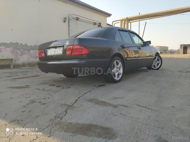 Mercedes E 230 1996, 349,000 km - 2.3 l - Bakı