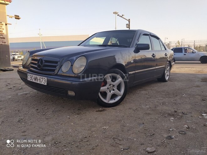 Mercedes E 230 1996, 349,000 km - 2.3 l - Bakı