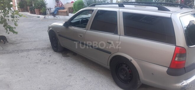 Opel Vectra 1997, 256,585 km - 1.6 l - Bakı