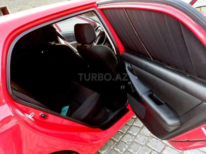 Toyota Corolla 2005, 310,000 km - 1.4 l - Bakı