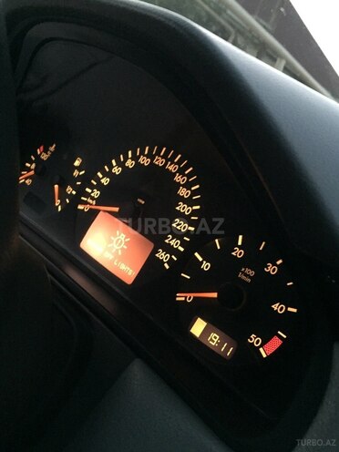 Mercedes E 270 2000, 543,021 km - 2.7 l - Bakı