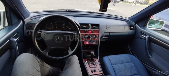Mercedes C 220 1998, 366,000 km - 2.2 l - Bakı