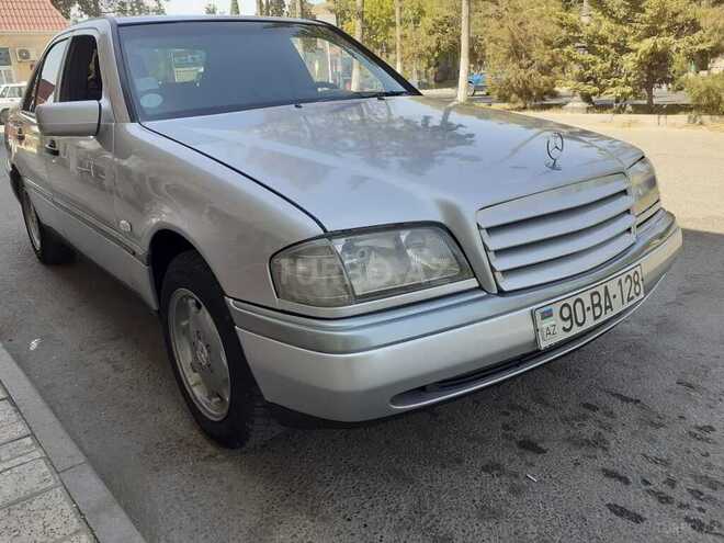 Mercedes C 180 1997, 380,000 km - 1.8 l - Ucar