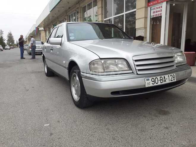 Mercedes C 180 1997, 380,000 km - 1.8 l - Ucar