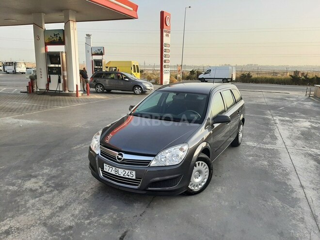 Opel Astra 2009, 98,000 km - 1.4 л - Bakı
