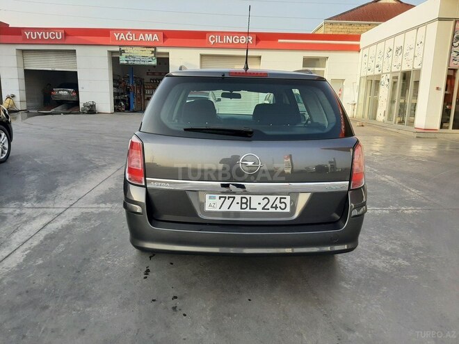 Opel Astra 2009, 98,000 km - 1.4 л - Bakı