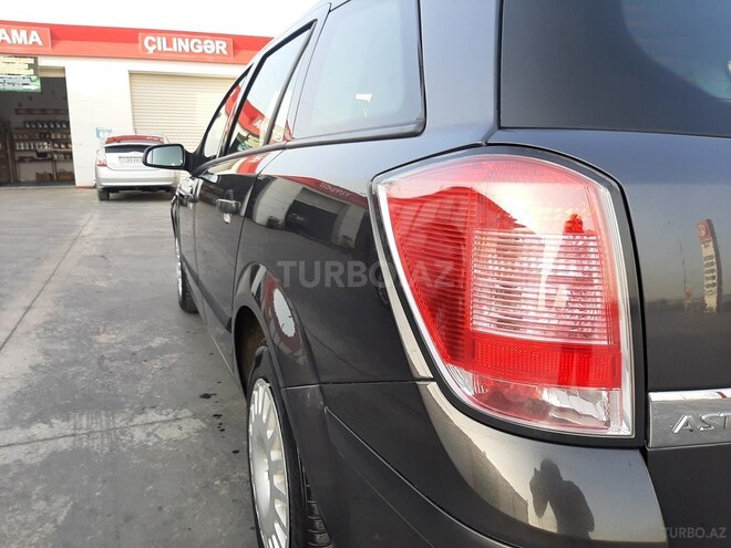 Opel Astra 2009, 98,000 km - 1.4 л - Bakı