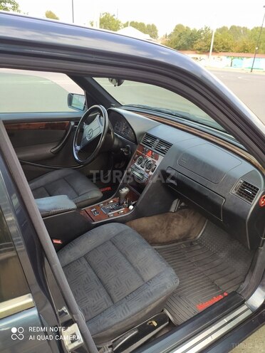 Mercedes C 240 1997, 368,000 km - 2.4 l - İsmayıllı
