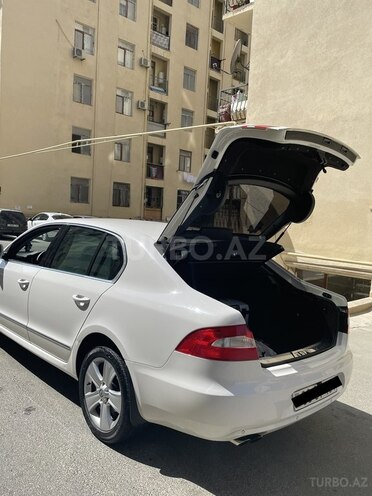 Skoda Superb 2011, 229,000 km - 1.8 l - Bakı