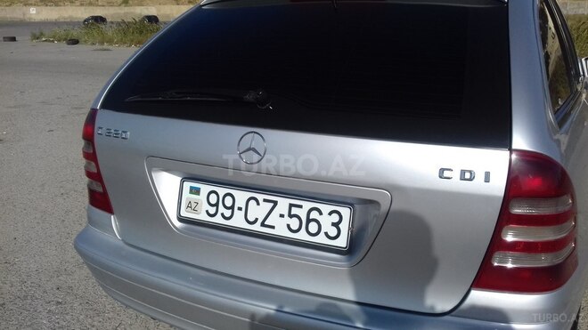 Mercedes C 220 2002, 423,500 km - 2.2 l - Bakı