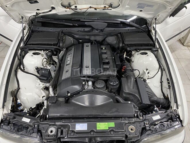 BMW 525 2002, 296,904 km - 2.5 l - Bakı