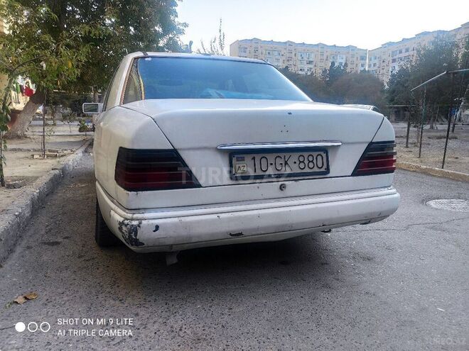 Mercedes E 200 1990, 287,369 km - 2.0 l - Bakı