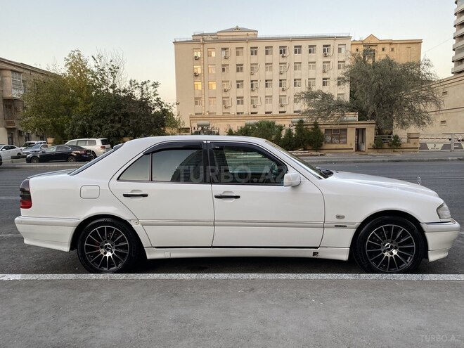 Mercedes B 180 1998, 281,399 km - 1.8 l - Bakı