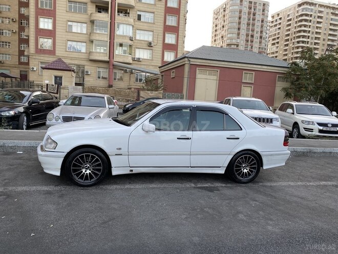 Mercedes B 180 1998, 281,399 km - 1.8 l - Bakı