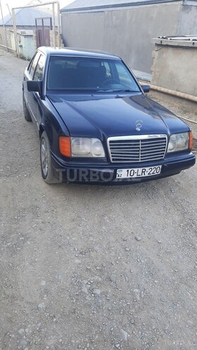 Mercedes E 220 1990, 378,250 km - 2.2 л - Bakı