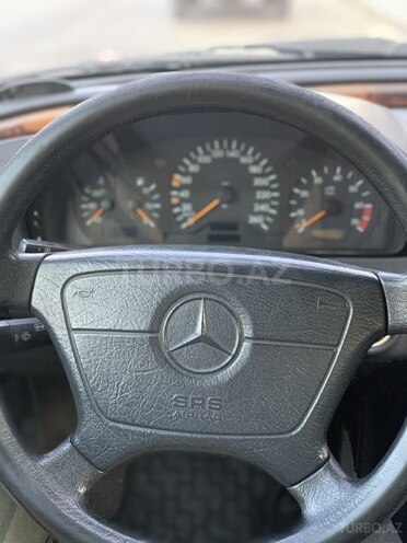 Mercedes C 240 1998, 355,000 km - 2.4 л - Bakı