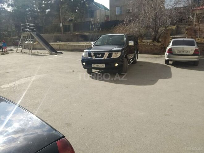 Nissan Navara 2012, 295,000 km - 2.5 л - Naxçıvan