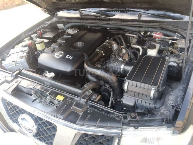 Nissan Navara 2012, 295,000 km - 2.5 л - Naxçıvan