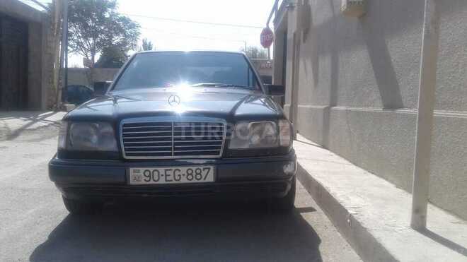 Mercedes E 280 1994, 11,310 km - 2.8 l - Bakı