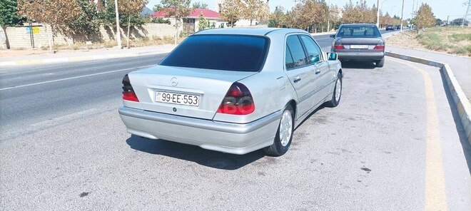 Mercedes C 220 1999, 195,000 km - 2.2 l - Bakı