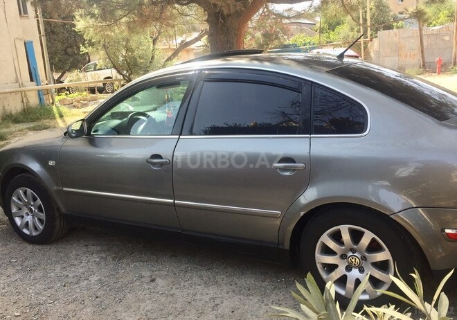Volkswagen Passat 2002, 212,000 km - 1.8 l - Bakı